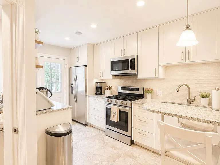 65-24 Admiral Ave #1 — Photo 3