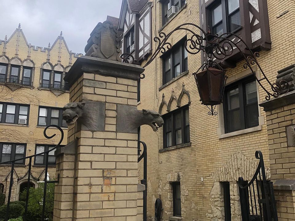 Very cool building!