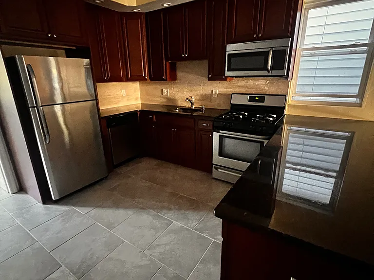 708 N 5th St #2 — Photo 12
