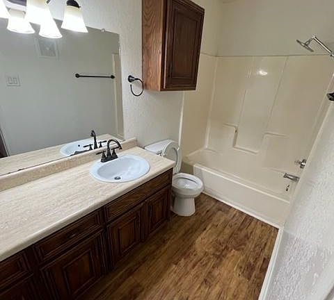 5th image of 475 Industrial Dr W #314