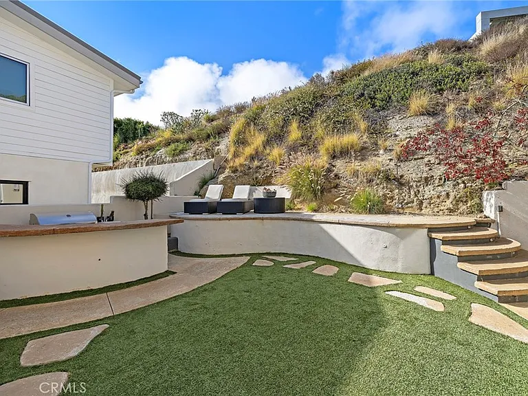 608 Loretta Dr — Photo 6