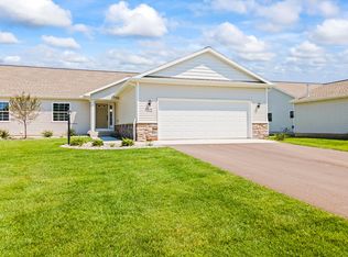 4036 Eastbridge Circle Rd, Stockbridge, MI 49285