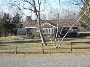 66 Fox Hill Rd, Lafayette, NJ 07848