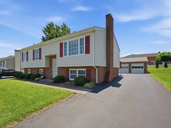 404 Rebecca Ln, Salem, VA 24153