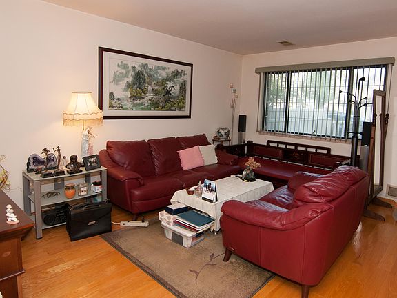 5th image of 45 Shirra Ave