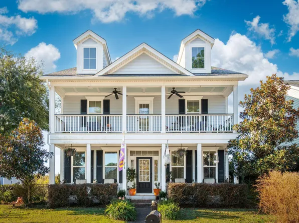 216 Foxbank Plantation Blvd, Moncks Corner, SC 29461