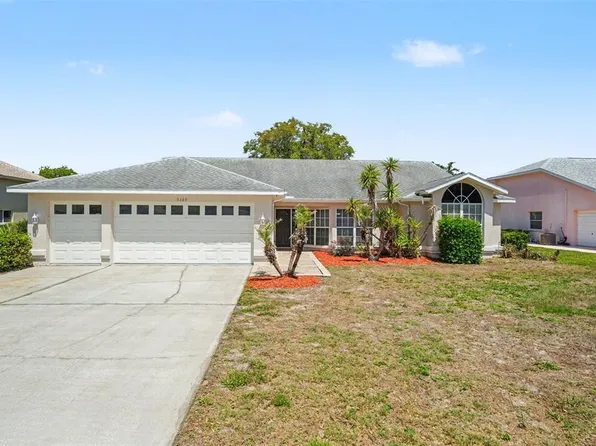 9389 Fox Hollow Ln, Weeki Wachee, FL 34613