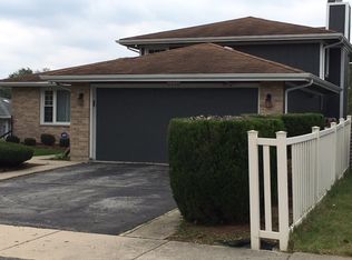 1716 W 12th St, Sauk Village, IL 60411