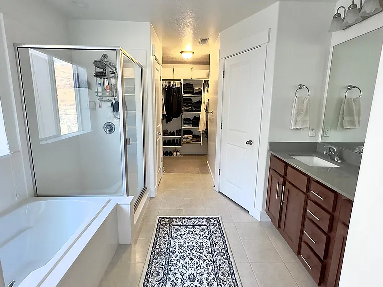 1618 W Quailhill Rd — Photo 15