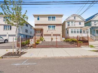 939 Grove St, Elizabeth, NJ 07202