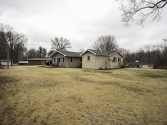 4th image of 1420 Brookdale Dr
