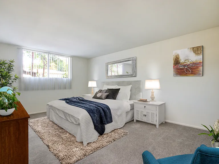 Mammoth Park Towers — Photo 16