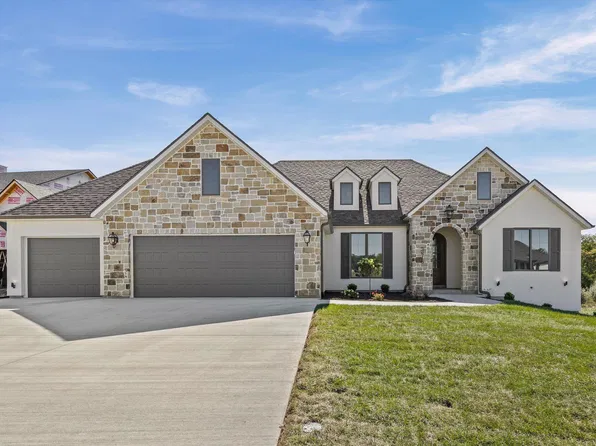 2816 Easley Cabin Cir, Columbia, MO 65201