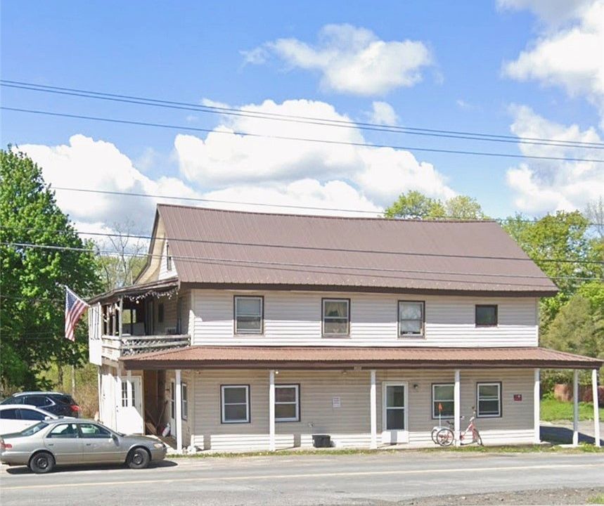 2nd image of 5343 Main St