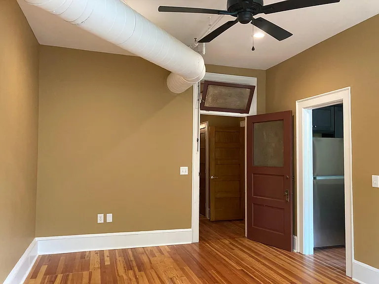 212 S Center St #203 — Photo 11