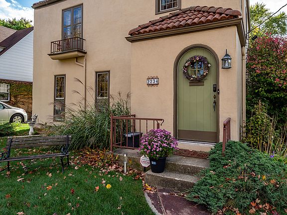 5th image of 2234 Benderwirt Ave