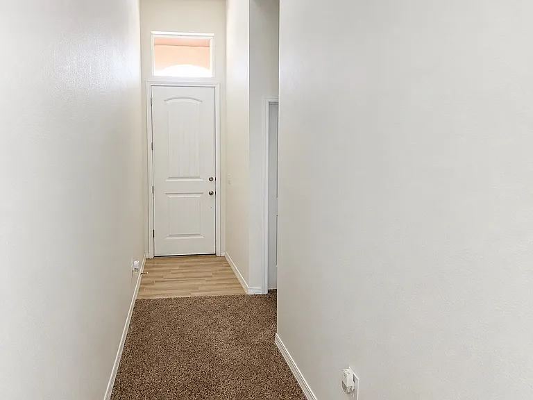 8412 Phil Pl — Photo 16