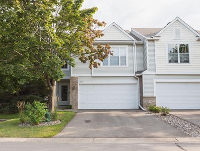 379 Wagon Wheel Ln, Chaska, MN, 55318