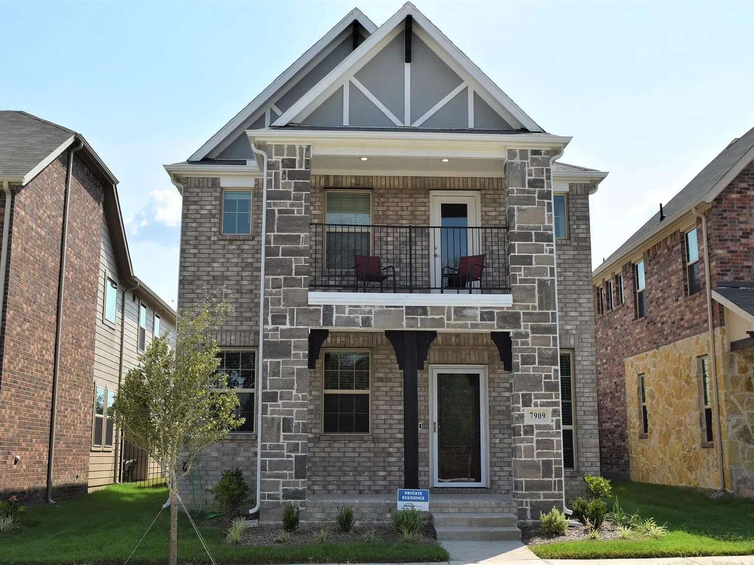 3 bed, 2.5 bath, 1650 sqft, $3,000 — Photo 4