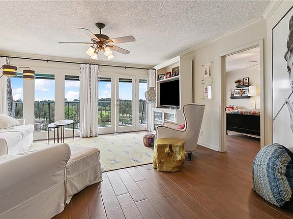 3rd image of 4000 Davey St APT 508
