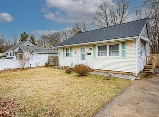 63 Poplar St, Port Jefferson Station, NY 11776