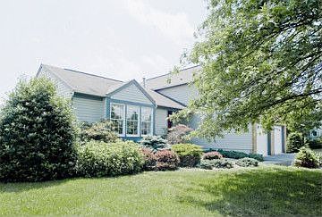 2nd image of 19416 Portsmouth Dr