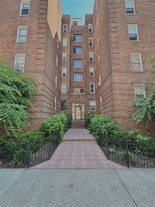 2090 Barnes Avenue #6A, Bronx, NY, 10462