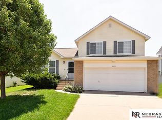 16139 Briar St, Omaha, NE 68136