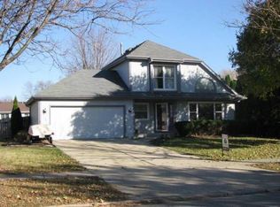 1031 Emerald Dr, Aurora, IL 60506