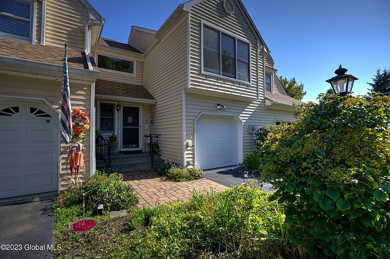 2nd image of 94 Red Maple Road
