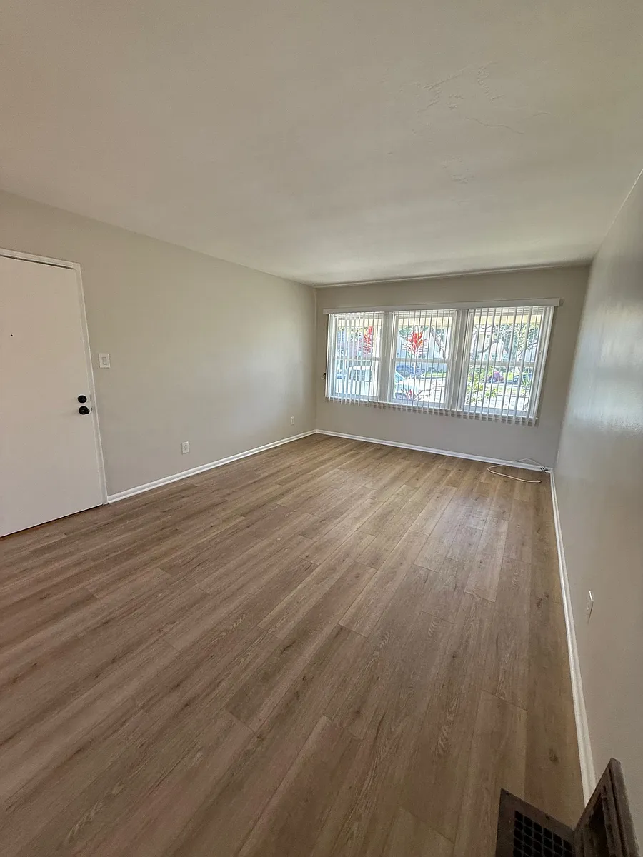 Photo 2 of 7 - 1039 E San Antonio Dr #A - Long Beach, CA Building Photo - 1039 E San Antonio Dr #A