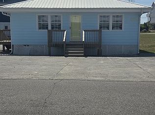 324 N Topsail Dr, Surf City, NC 28445