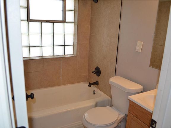 2nd image of 243 S Dellwood Dr