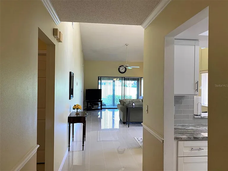 6281 Timberlake Dr #H6 — Photo 5