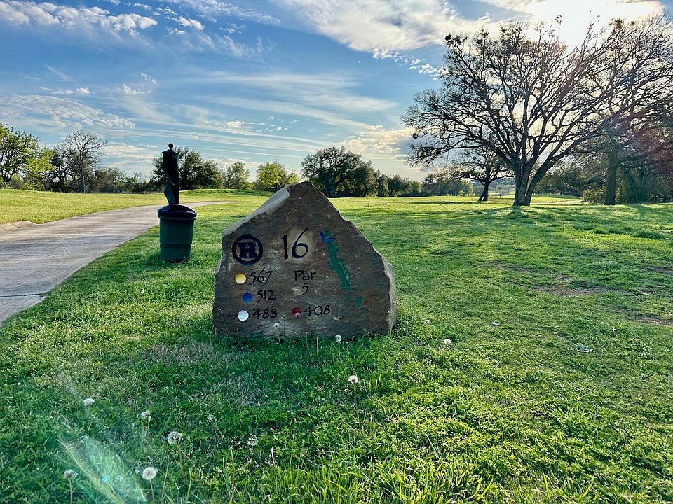 1st image of 103 Falcon Dr