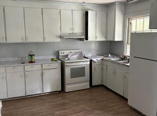 610 Henry St #2A, Eden, NC 27288