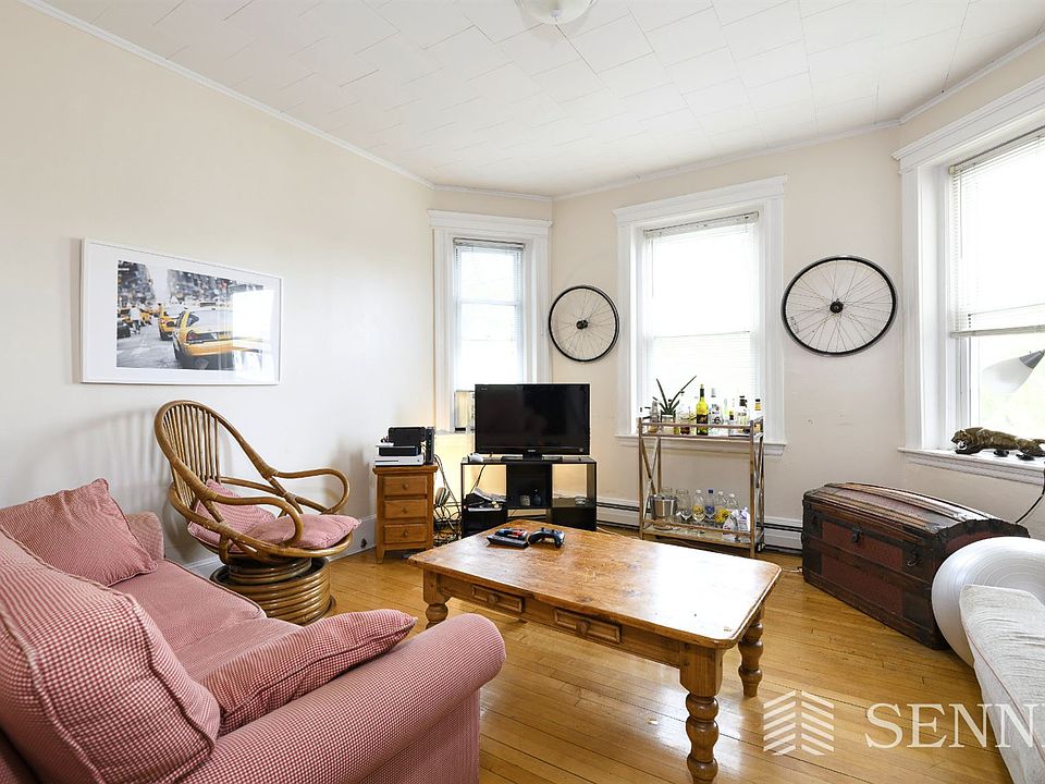 274 brookline 10