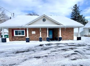 70 Cooper Rd, Rochester, NY 14617