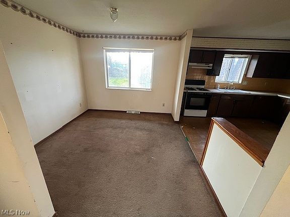 4th image of 982 Hadcock Rd