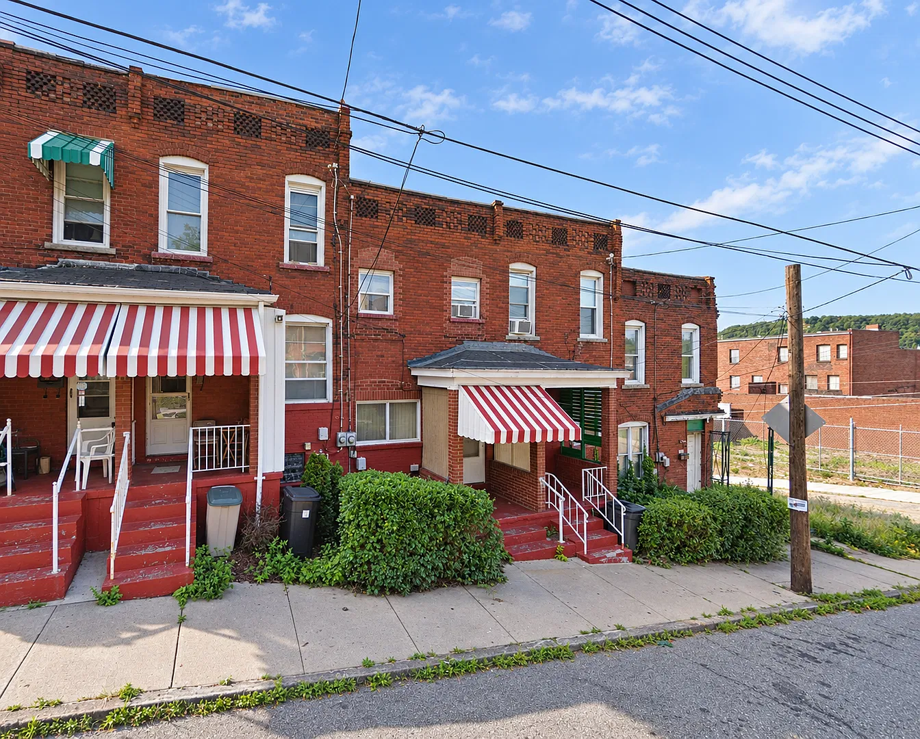 Newly Renovated 2-Bedroom Home in Hazelwood — Photo 1