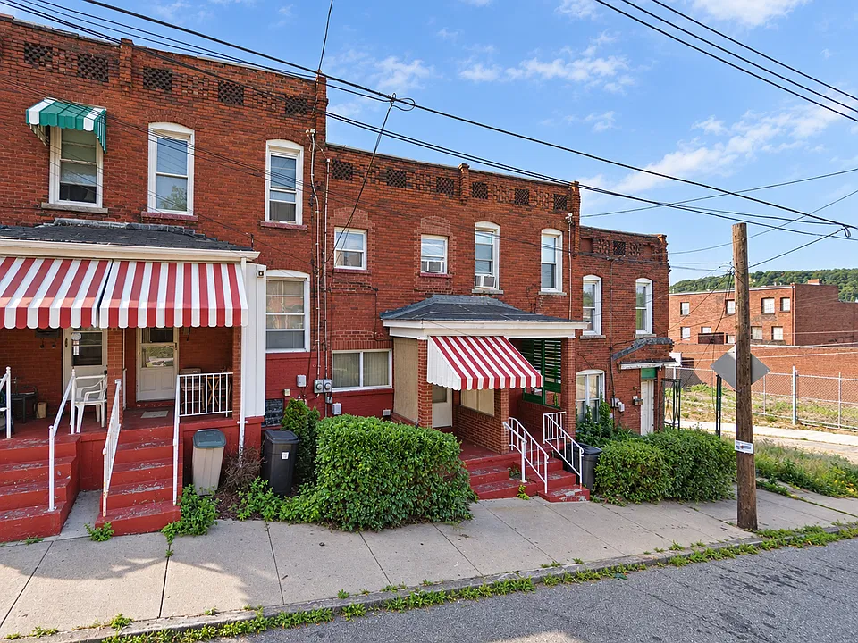 140 Marsden St