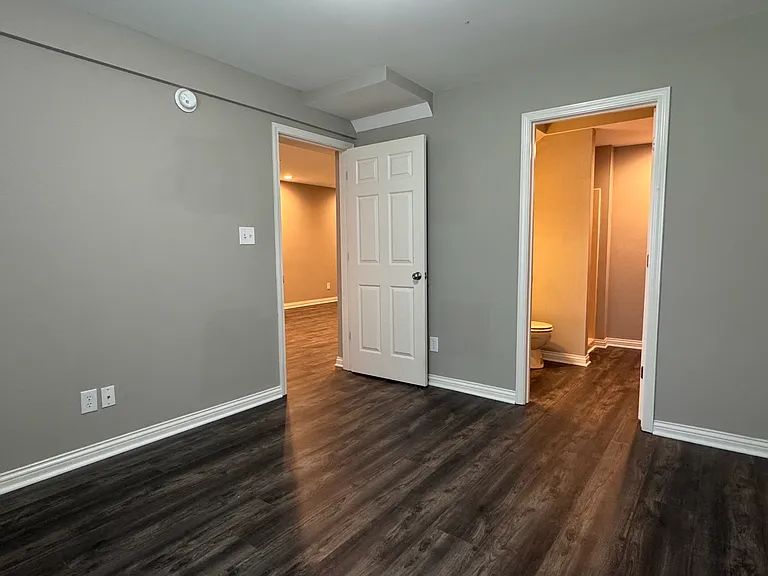 4795 Moss Creek Dr — Photo 25
