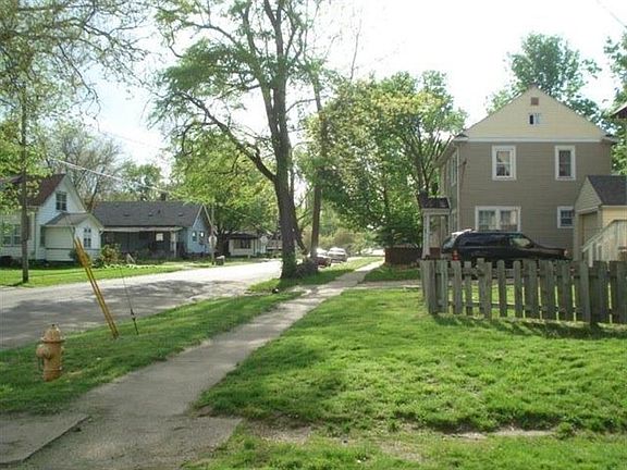 3rd image of 204 Albert Ave