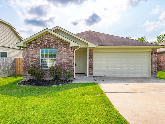 2nd image of 4131 Country Club Dr