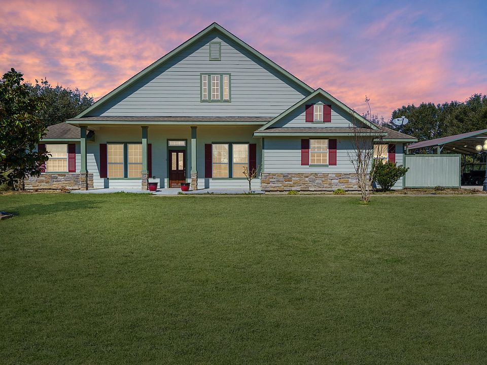 1st image of 169 Country Ct