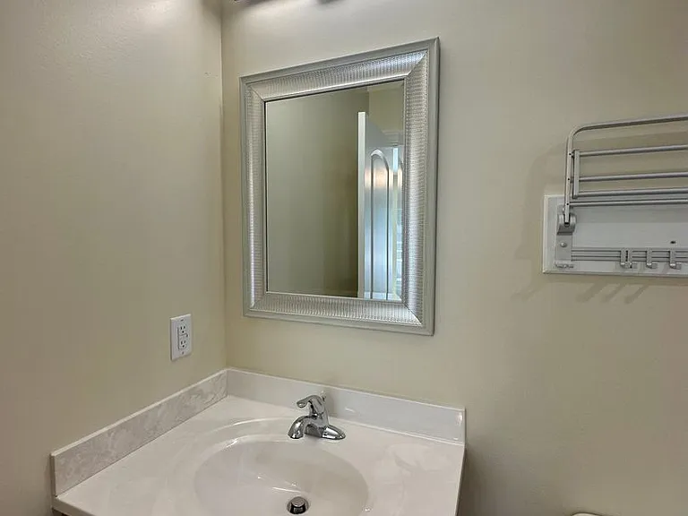 522 Addison Ave — Photo 22