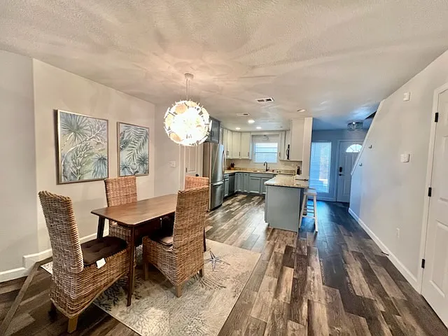 235 Pelican Pl #11 — Photo 4