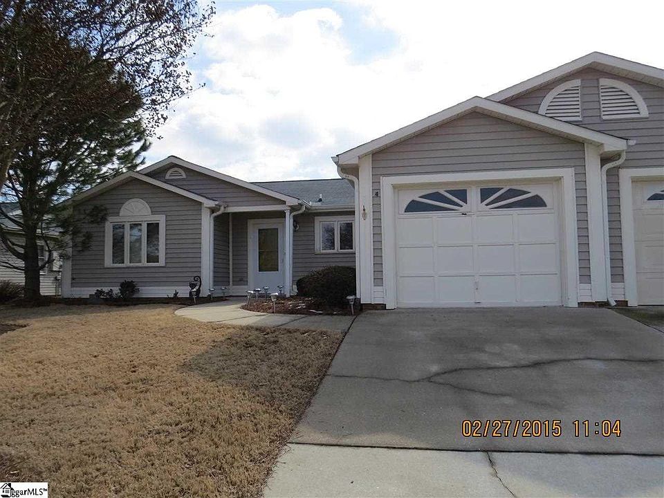 1st image of 4 Hillview Dr