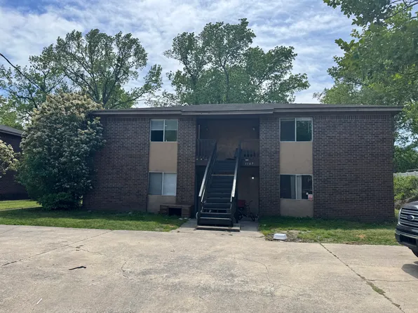 1107 E 57th St APT 4, Savannah, GA 31404