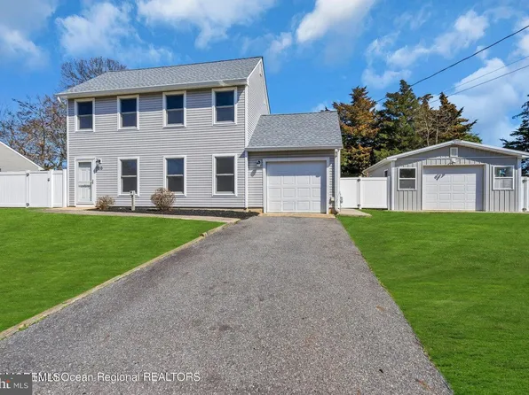 20 Colonial Dr, Little Egg Harbor, NJ 08087